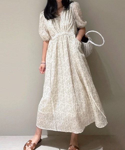 プリーツしわ花柄ワンピース