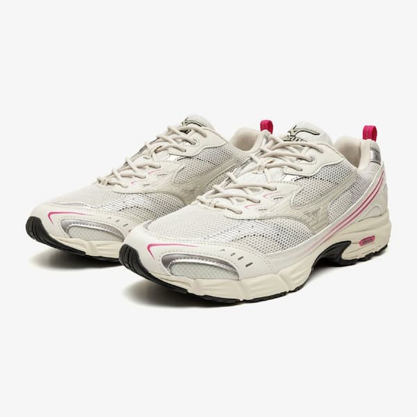 mizuno（ミズノ）のMXRスニーカー