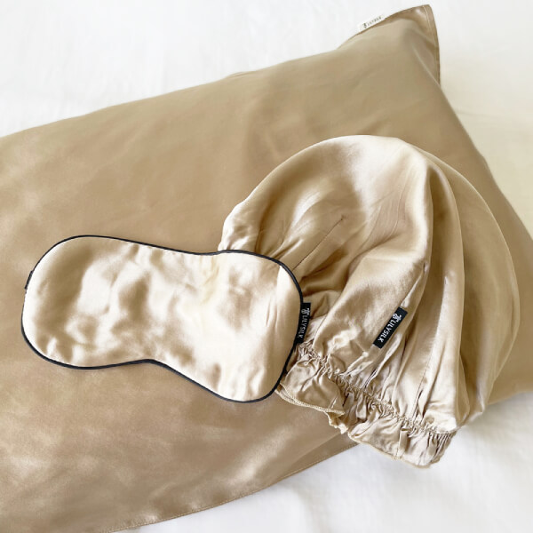 リリーシルクの「シルク美容睡眠セット」はギフトにぴったり