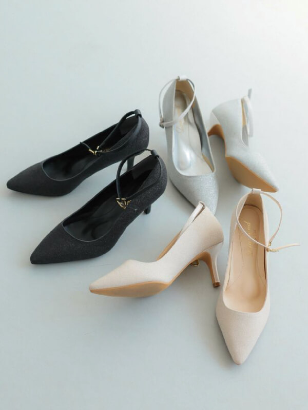 ストラップつきラメポインテッドトゥパンプス