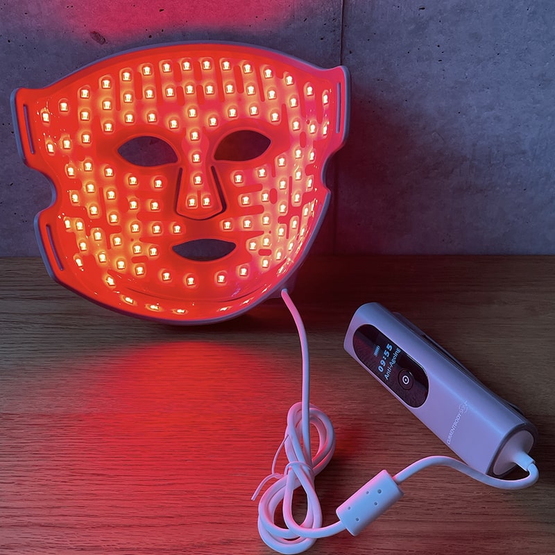 カレントボディのLEDマルチライトマスク