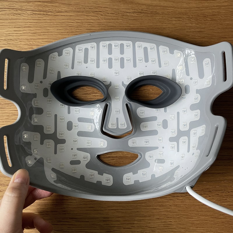 カレントボディのLEDマルチライトマスク