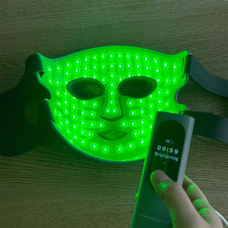 カレントボディのLEDマルチライトマスク