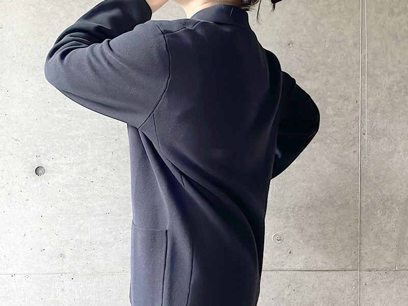 ユニクロのメンズ「ミラノリブジャケット」を着て腕を上げてみた