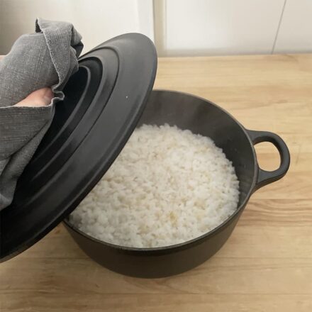 炊飯器をやめて、1年間ル・クルーゼでごはんを炊いてみた結果