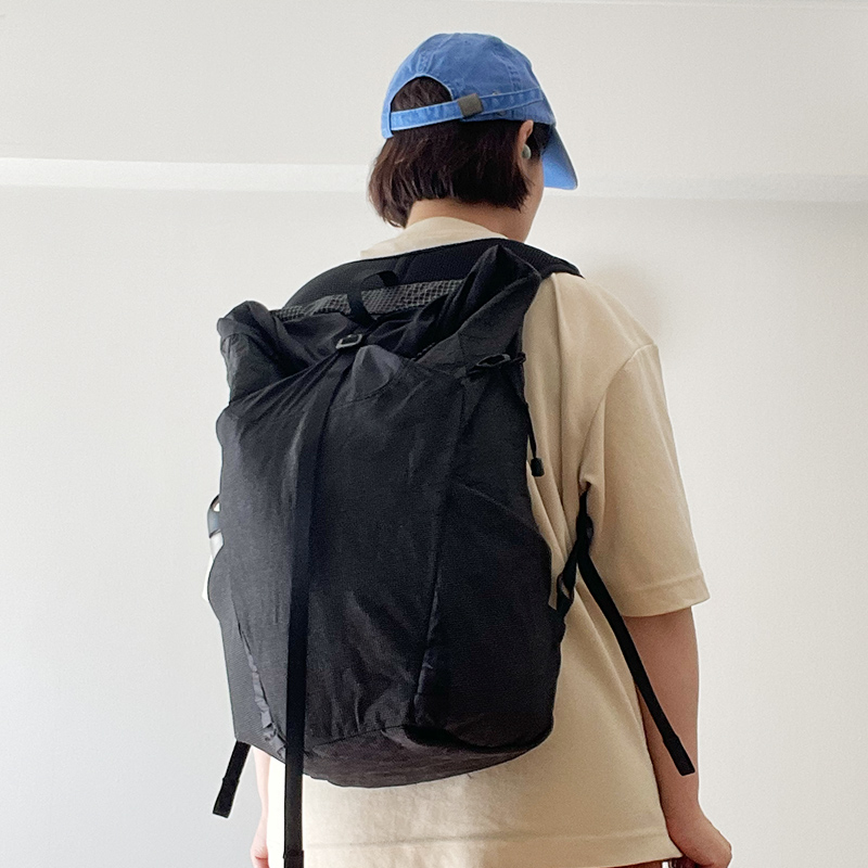旅行バックパック